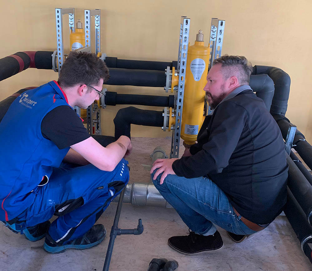 Simon Hast und Christian Görtz from Spirotech, klären Details zu den installierten SpiroCross